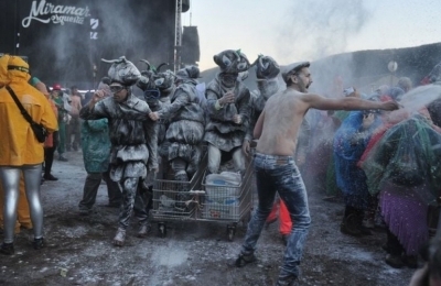 LUNES DE CARNAVAL EN LAZA 16 FEBRERO